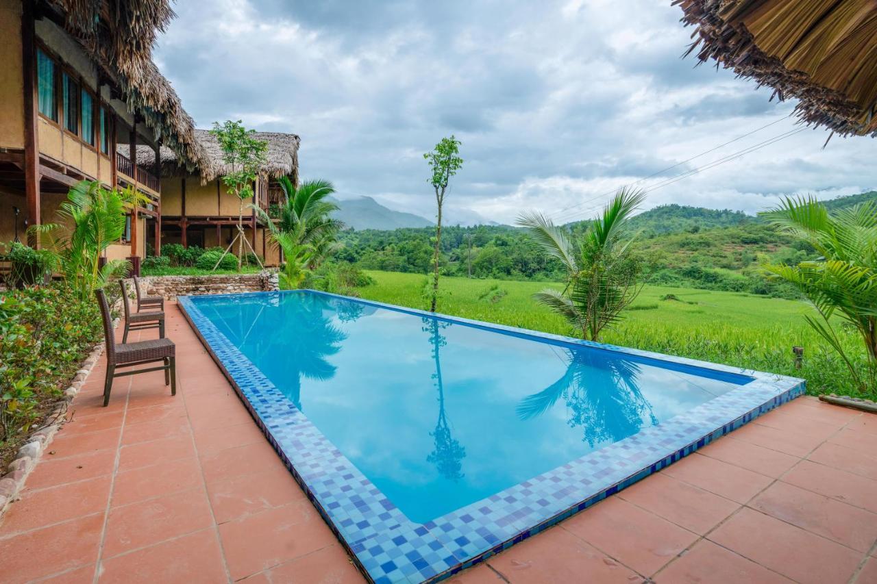 Hotel Mai Chau Onsen Retreat Esterno foto